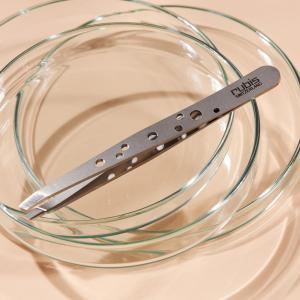 Pinzetta in Acciaio Inox traforato con punta obliqua Rubis
